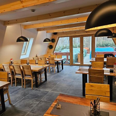 Wellness Pension Koliba Komorní Lhotka Esterno foto