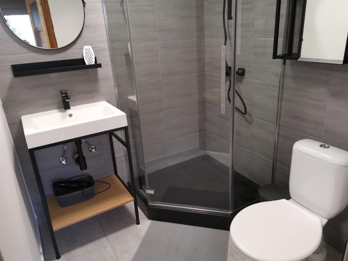 Wellness Pension Koliba Komorní Lhotka Esterno foto
