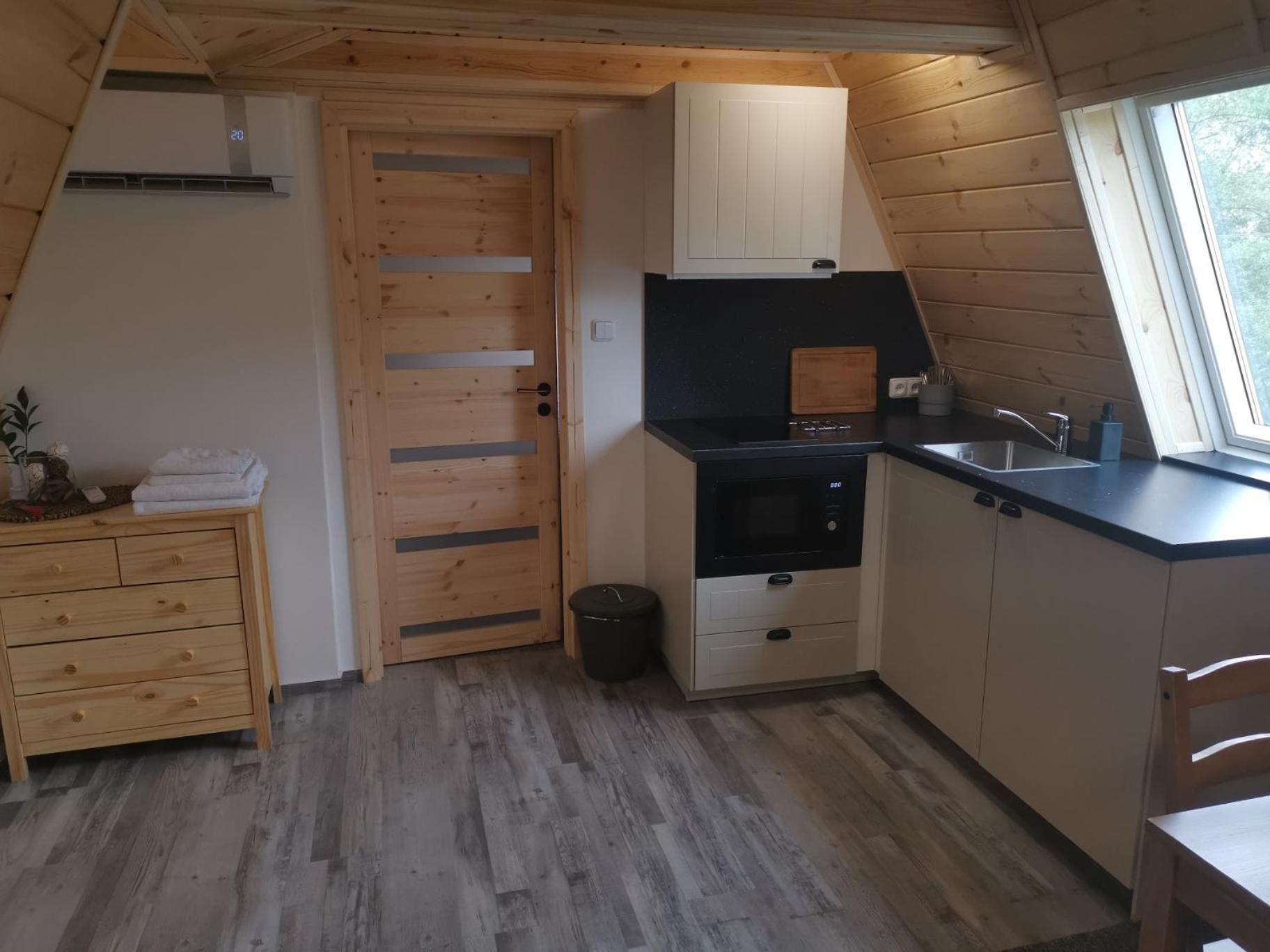 Wellness Pension Koliba Komorní Lhotka Esterno foto