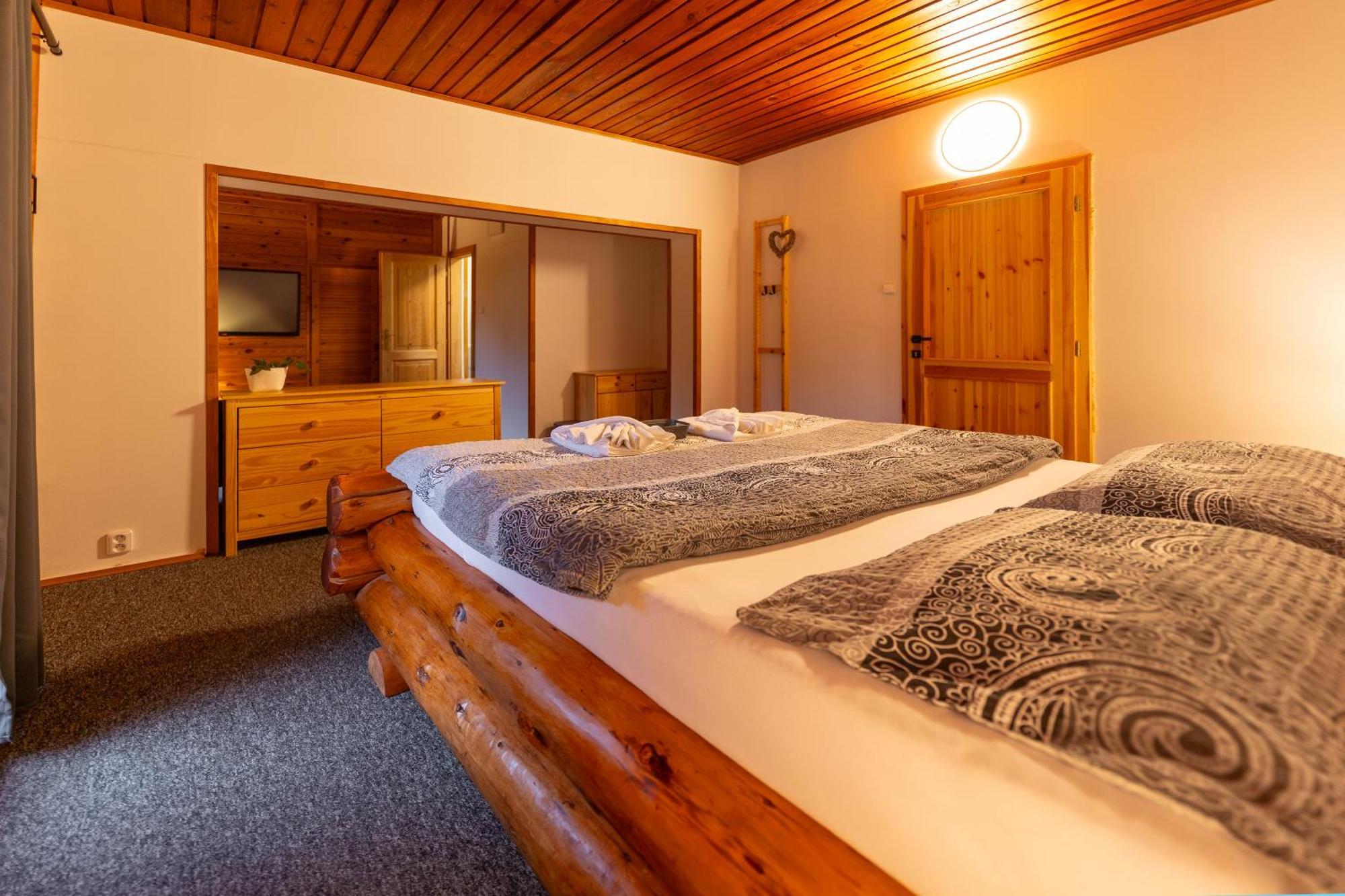 Wellness Pension Koliba Komorní Lhotka Camera foto